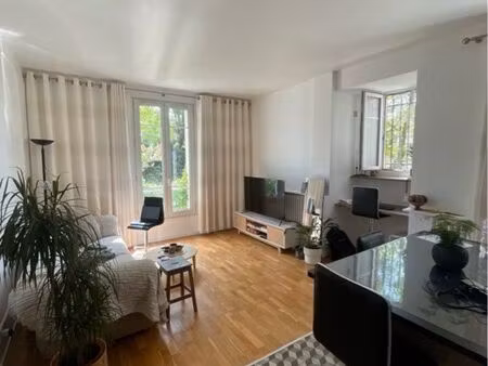 appartement 65 m² meublé avec jardin – quartier calme et recherché