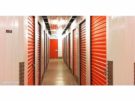 garage/box 3 m² saint pavace