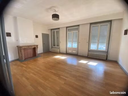 location f3 place du breuil