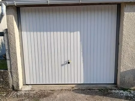 à louer – box de 15 m2