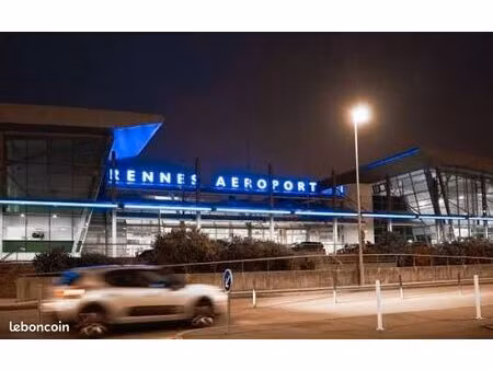 place parking aéroport rennes