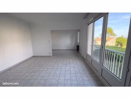 apparemment calme et très lumineux