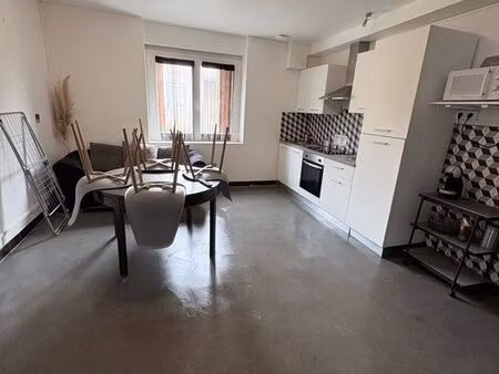 maisonnette 50 m2 avec grange