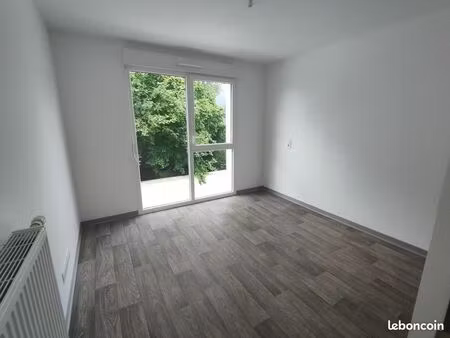 [première occupation] studio entièrement meublé - neuf - parking soutterain - salle de spo