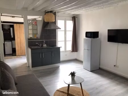 studio meublé 25 m2 - rénové - quartiers martyrs / notre dame de lorette