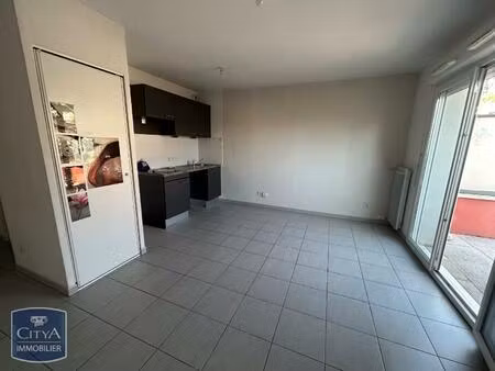 location appartement 1 pièce 27m² arles 13200