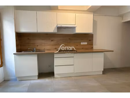 location appartement 2 pièces 39m² salernes 83690