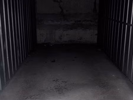 box parking à louer