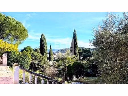 maison de prestige de 165 m2 en vente saint-saturnin-lès-avignon  provence-alpes-côte d'az