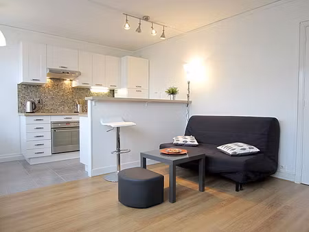 appartement 1 chambre meublé avec ascenseur  concierge et local à vélos