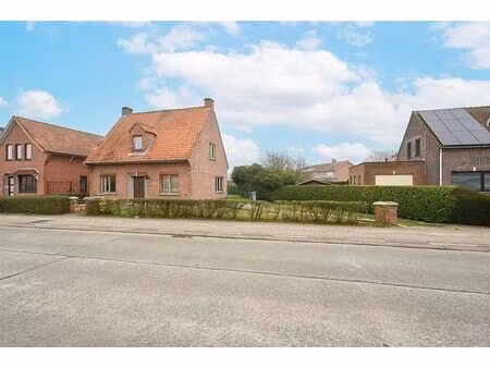 huis te koop in sint-niklaas met 3 slaapkamers