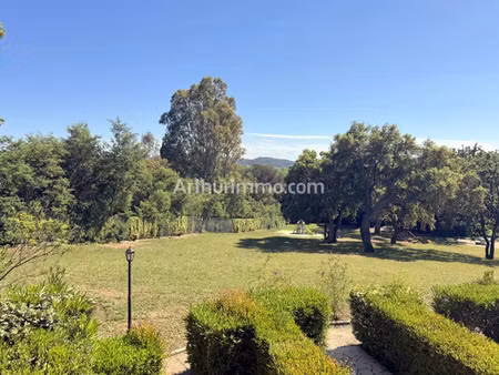 vente appartement 2 pièces 27 m2 à grimaud