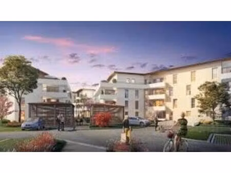 au nord de bassens - t2 avec balcon et parking