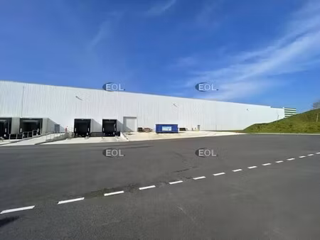 location entrepôt bruyeres sur oise 95820 4896m²