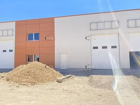 location entrepôt chassieu 69680 370m²