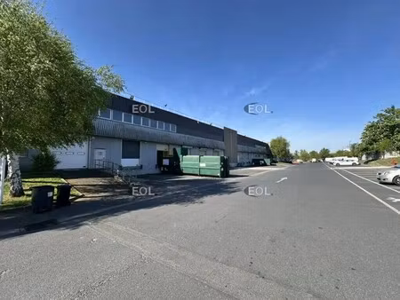 location entrepôt stains 93240 1436m²