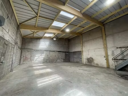 location local d’activités lorient 56100 274m²