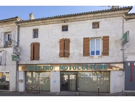 immeuble de caractère en plein cœur de ville emplacement exceptionnel