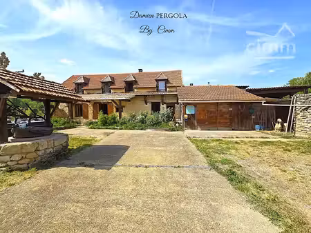 charmante grange rénovée d'environ 117 m² habitables au c?ur du périgord noir