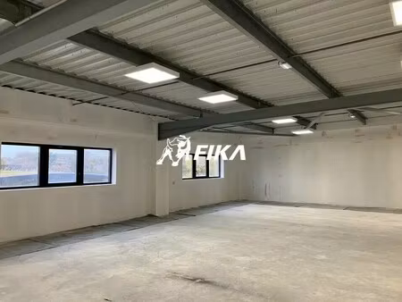 location local d’activités salleboeuf 33370 272m²