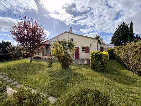 vente maison 5 pièces  188.00m²  mirambeau