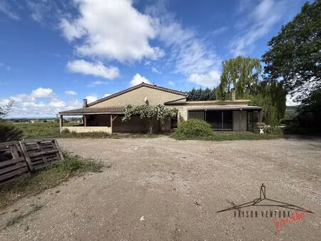 villa familiale à rénover dans un cadre rare et préservé
