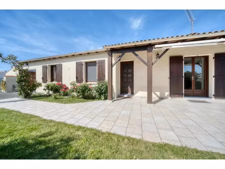 vente maison 4 pièces 79 m² à saint-sulpice-de-royan (17200)  252 800 €