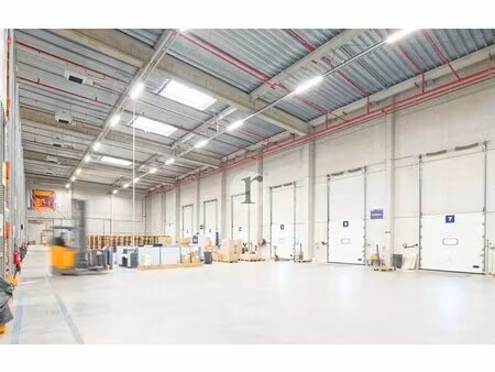 location local d’activités neuville en ferrain 59960 4439m²