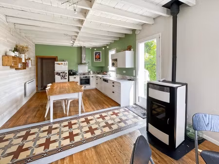 vente maison 4 pièces 105 m² à saint-pierre-du-mont (40280)  274 500 €