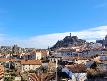 f4 avec balcon  ascenseur et parking privatif
