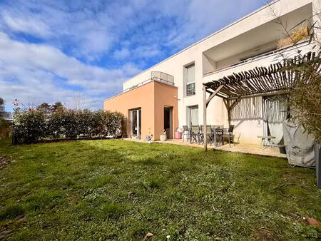 proce - très bel appartement avec jardin et garage