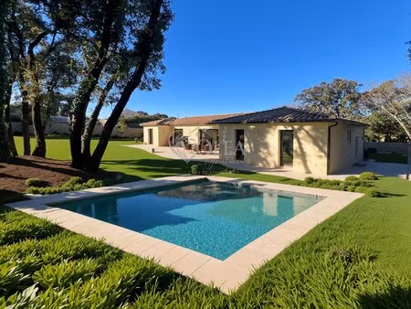 belle villa plain pied proche uzès