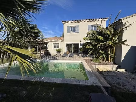 bastide 4 pièces à noves