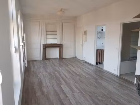 location appartement 1 pièce 32m² lille 59800
