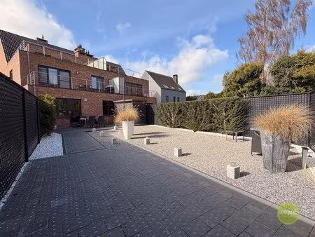 gelijkvloers appartement met 1 slaapkamer te mol