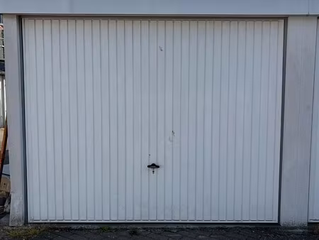 bovengrondse garagebox te huur nabij centrum gent!