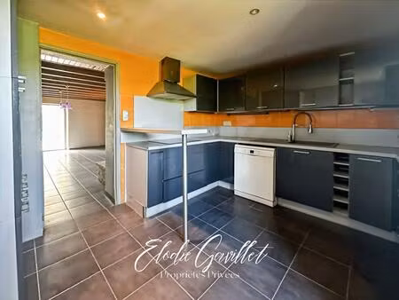 charmante maison familiale avec vue panoramique sur revel et la montagne noire