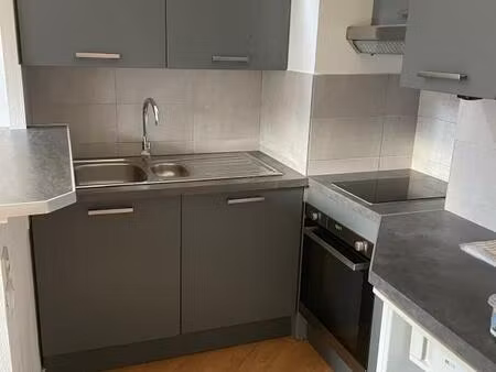 duplex t3 de 34m² avec cuisine équipée
