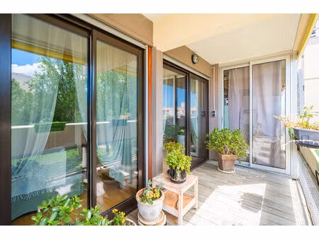 vente appartement 6 pièces  105.00m²  marseille 12