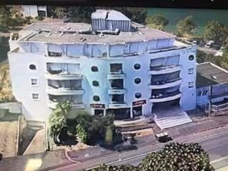 vente garage et parking à la rochelle (17000) : à vendre / la rochelle