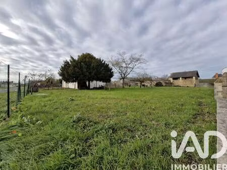 vente terrain à saint-martin-de-sanzay (79290) : à vendre / 883m² saint-martin-de-sanzay