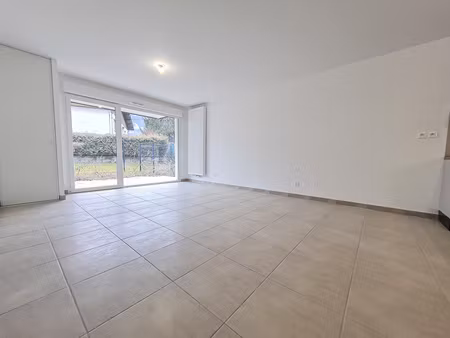 t3 de 66 m² a louer - balcon + place de parking en s/sol - nouvelle residence a marnaz