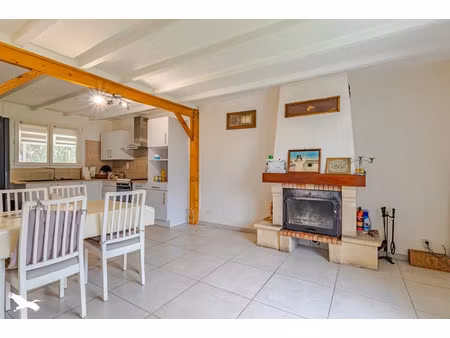 vente maison 5 pièces 118 m² à saint-caprais-de-bordeaux (33880)  294 000 €