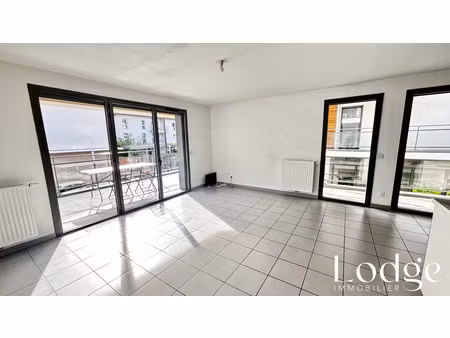 vente appartement 3 pièces 66m2 briançon 05100 - 273000 € - surface privée