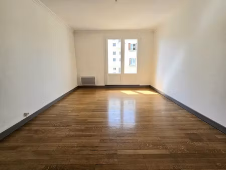 vente appartement 3 pièces 53m2 grenoble 38100 - 109000 € - surface privée