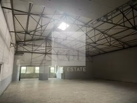 vente local d’activités froges 38190 380m²