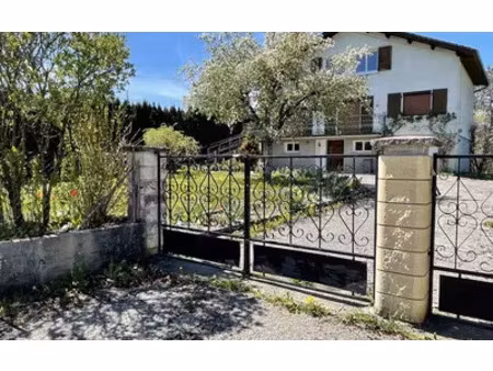 saint-gorgon-main (25520)
