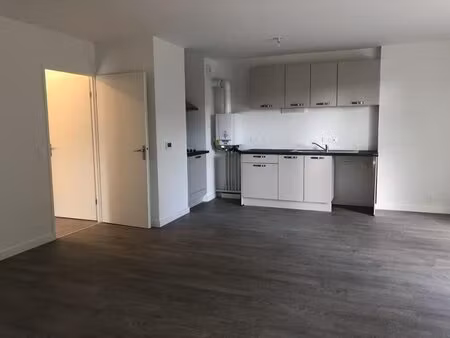 location appartement 4 pièces 88m² le mesnil esnard 76240