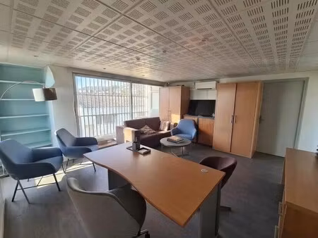 location bureaux 250 m²