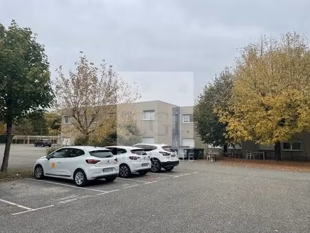 location bureaux 1 327 m²